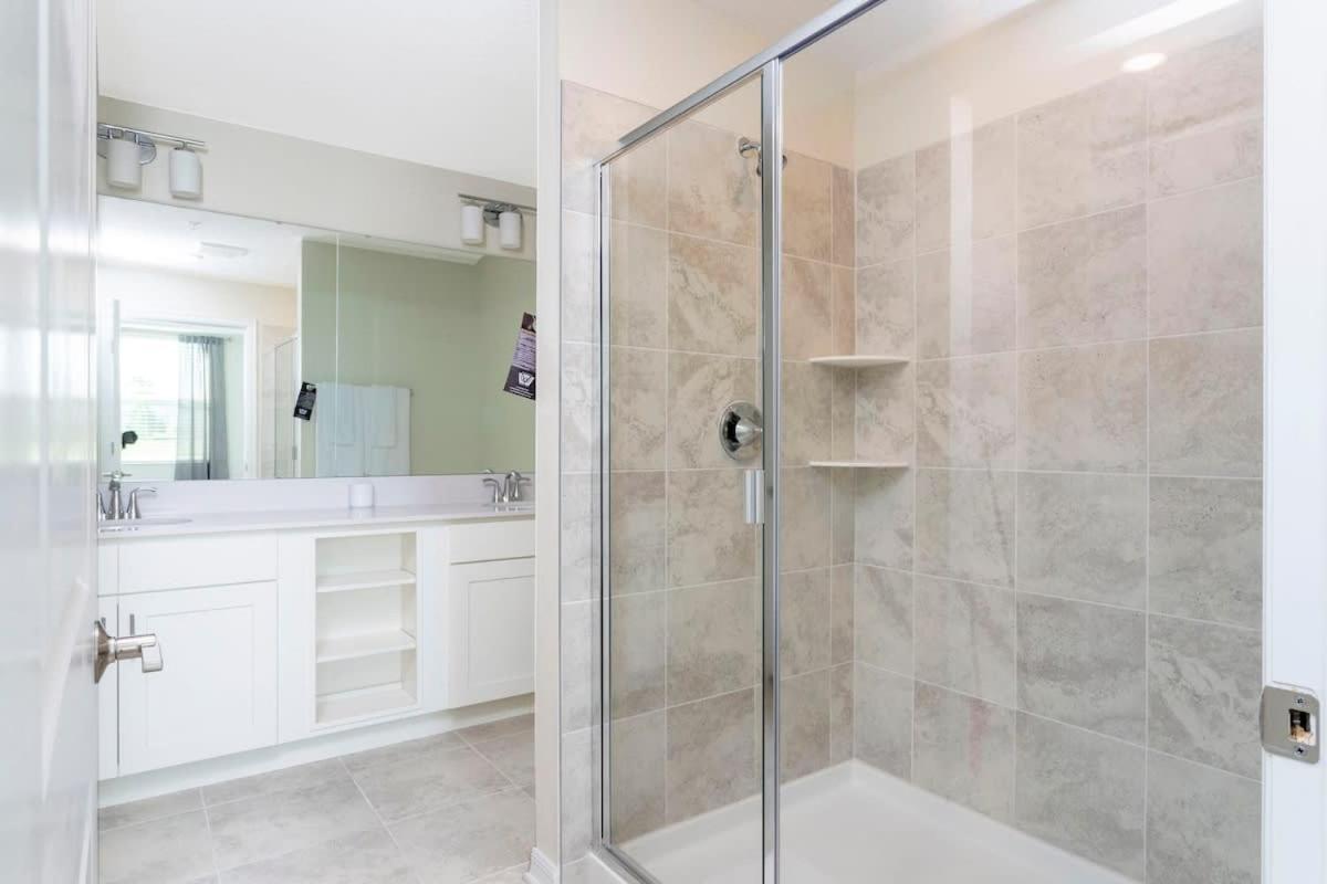 Family Friendly 2 Bd Close To Disney @ Storey Lake 105 3161 Kissimmee Eksteriør bilde